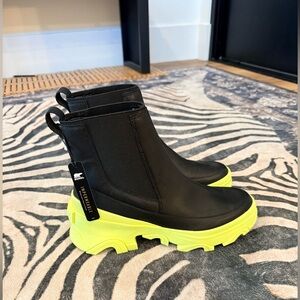 Sorel Brex Chelsea Boots new